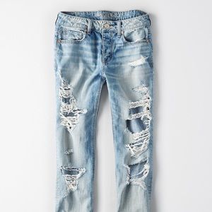 American Eagle Destroyed Boyfriend Jeans